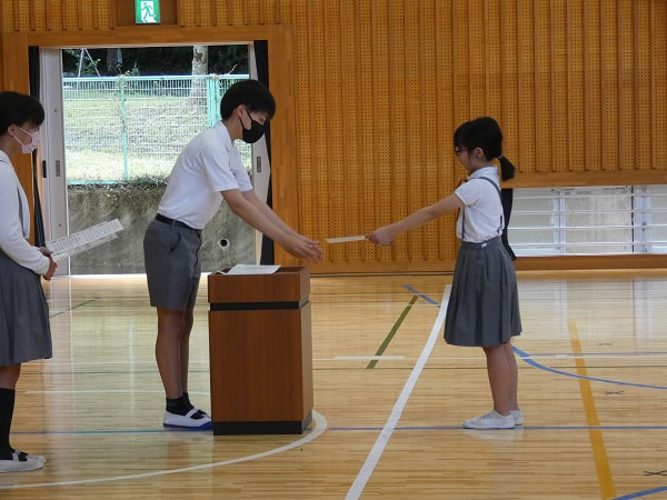 あいさつ運動表彰.jpg