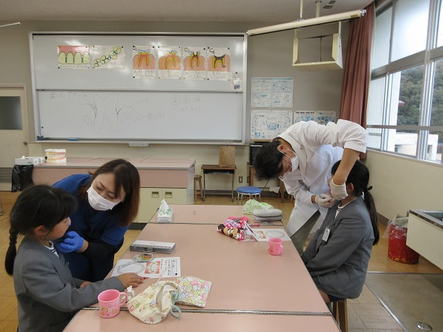 歯みがき指導.jpg
