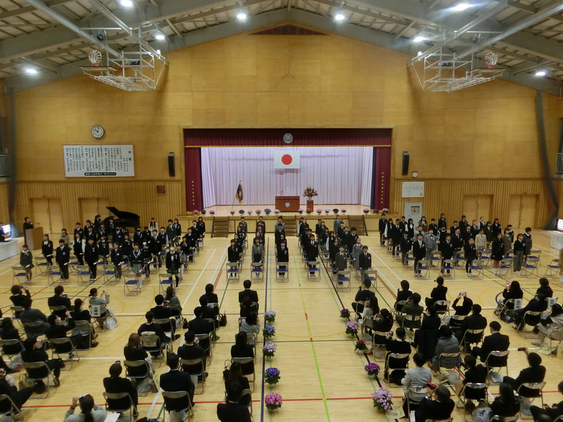 巣立ち(第153回卒業証書授与式)