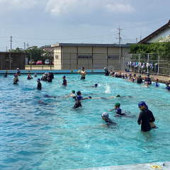 もっと泳げるようになるぞ!(地域スポーツ指導者による水泳指導)