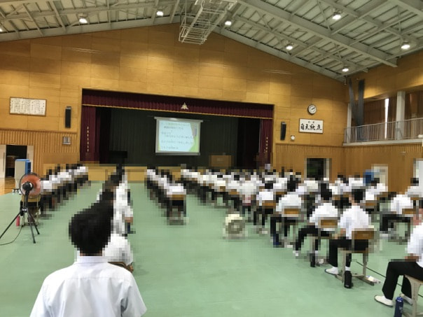 Q宇部商業職業講話01.jpg