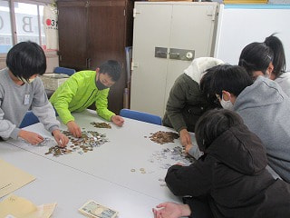 ユニセフ募金活動