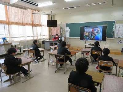 読み聞かせをしていただきました!