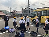 5、6年生、修学旅行に出発しました!
