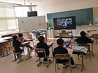 万倉小学校との交流学習!(1、2年生)