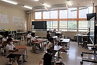 読み聞かせ(第3回目)をしていただきました!