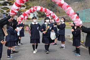 素敵な旅立ち!6年生卒業おめでとう!!