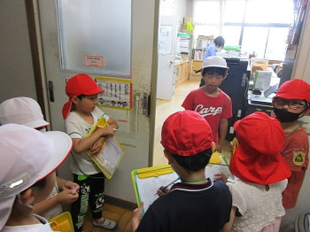 1・2年 学校たんけん