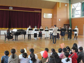 PTAコーラス昼休みコンサート