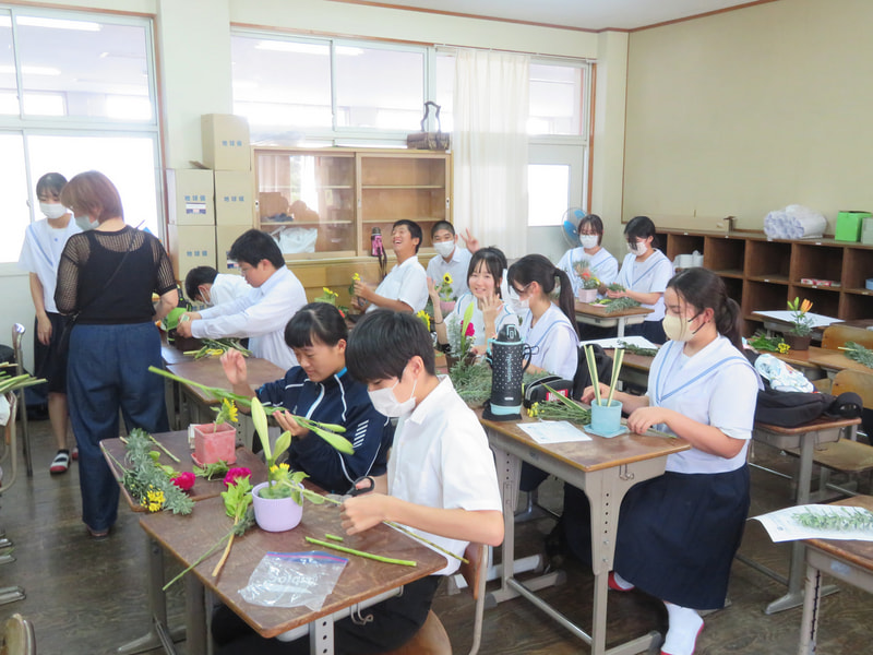 9月11日(木) 生花部の活動の様子