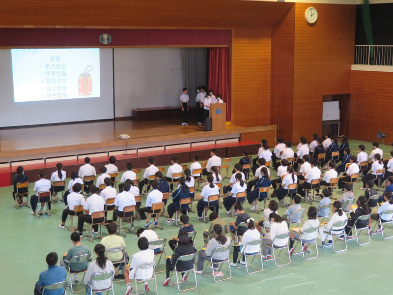 10月21日(火) 2年生校外学習発表会(6年生来校)