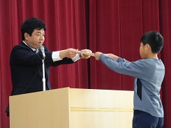 DSC00571 small.jpg