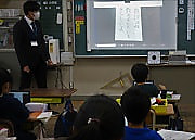 国語公開授業~3年「カンジ―はかせの音訓かるた」~