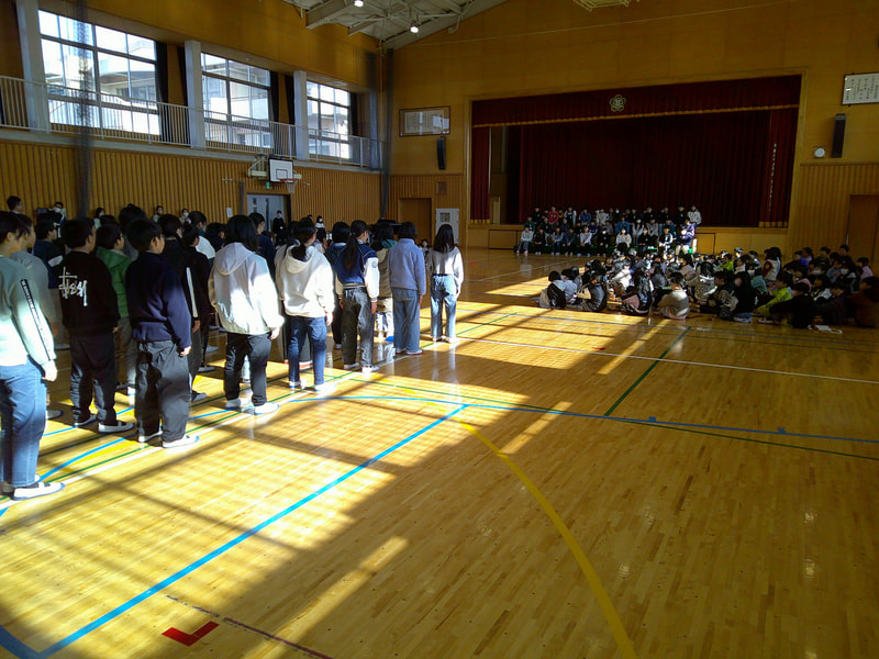 6年生を送る会が行われました