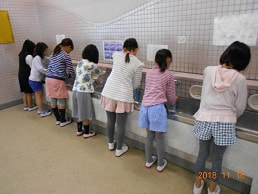 毎週金曜日はフッ化物洗口