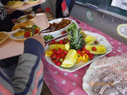 6年生卒業お祝い給食
