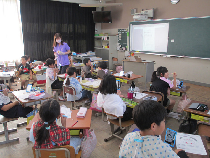学校歯科医の先生による歯みがき指導