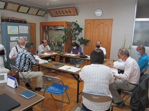 『緑の芝の会』(教育後援会)理事会