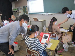 Basic言語でプログラミング体験(5年生)