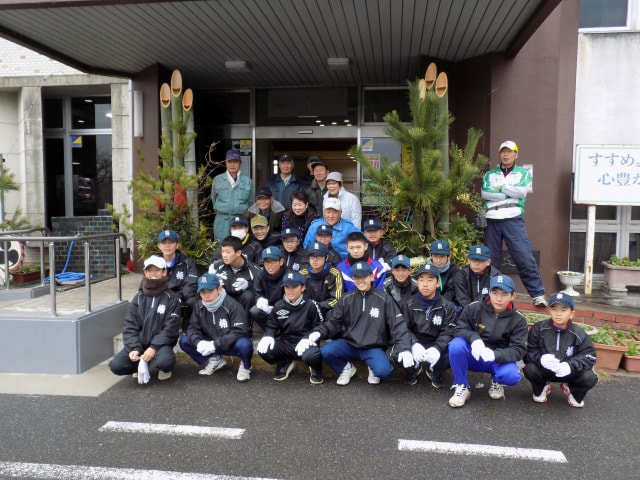 12/16 地域の門松づくりに参加しました