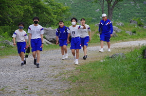 5月26日(木) 1,2年生 校外体験学習 & 3年生 ビジネスマナー教室