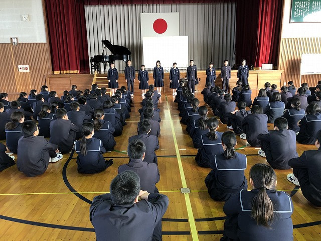 1/10 新生徒会の全校集会が開かれました