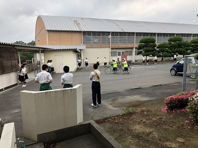 6/15 生徒会あいさつ運動実施中