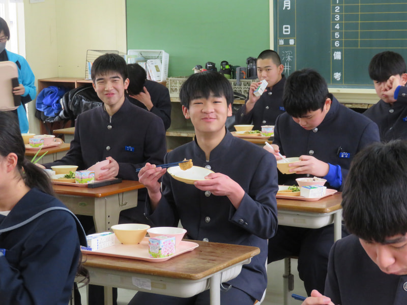 3月4日(火) 3年生:最後の給食