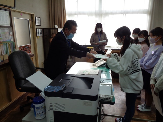 2011264.JPG