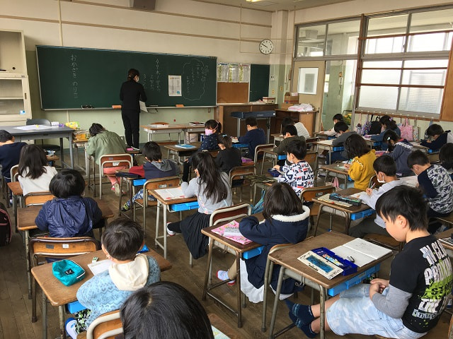 R20408015.JPG