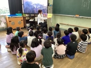 地域の方による朝のステキな時間……