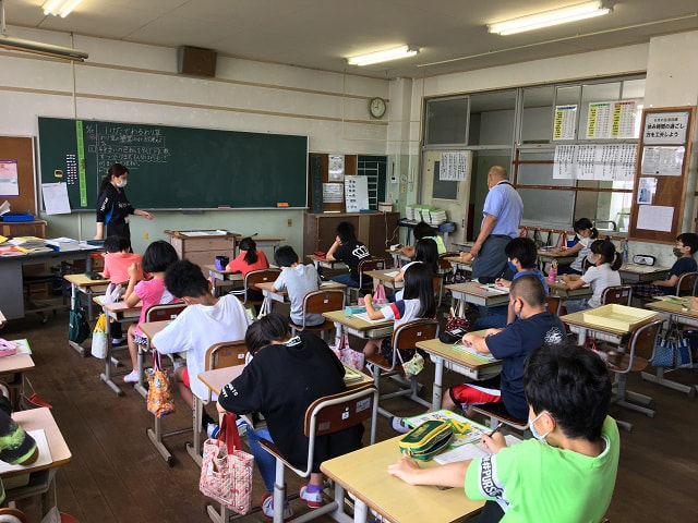 【お知らせ】4年生に学力向上等支援員配置
