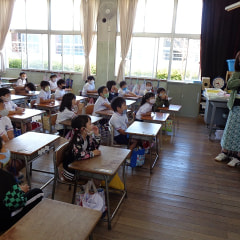 朝の読み聞かせ クスクス再開!!