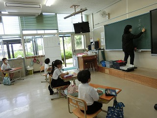 学校が再開しました!