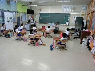 読み聞かせを再開しました