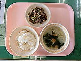 給食試作・試食会(台湾料理)