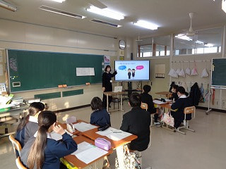 3~6年生 スクールカウンセラーによる心の授業