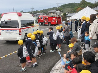 参観日「親子避難訓練」を行いました!!