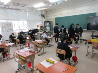 全校 朝学の様子