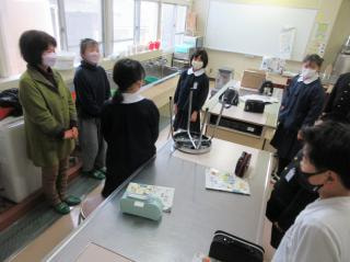 5・6年生 家庭科ミシンボランティア