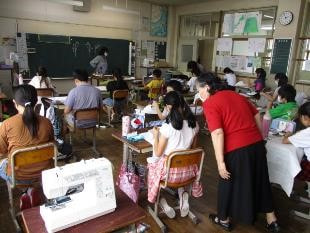 学校支援ボランティア（家庭科）.jpg