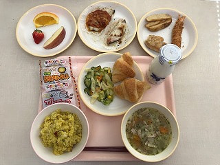 R2年度　卒業お楽しみ給食　献立写真