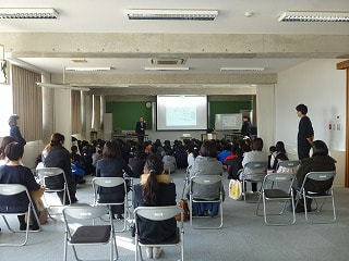 ５年