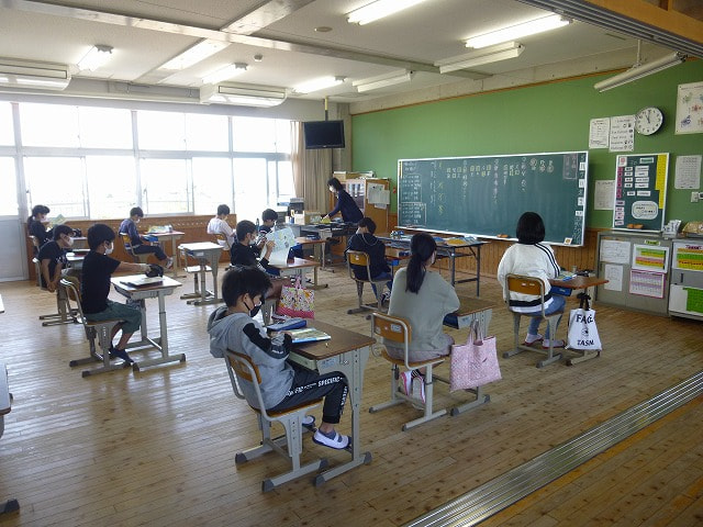 臨時登校日