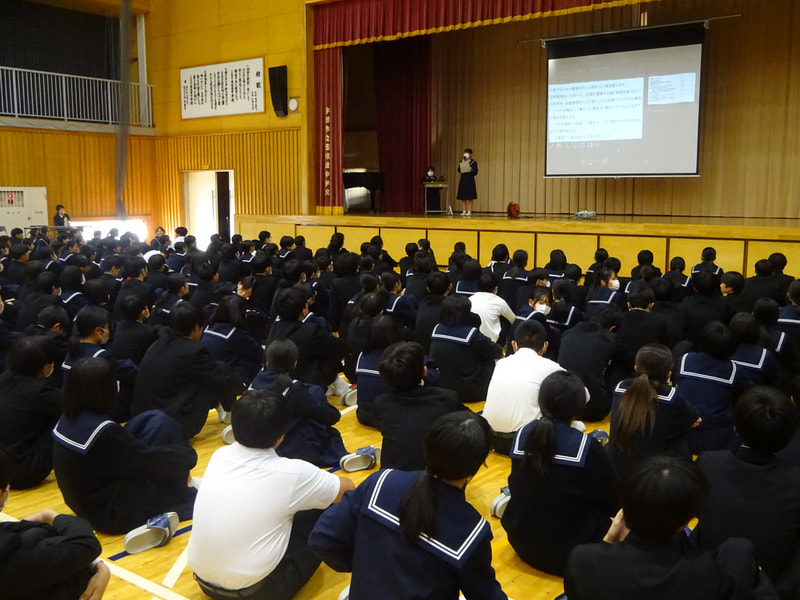 全校集会がありました。