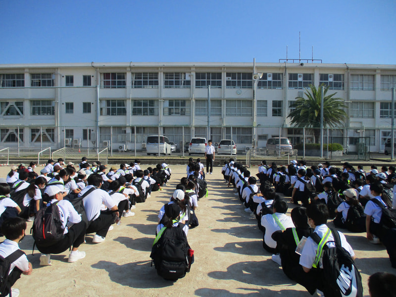 1・2年生も校外学習に出発しました!