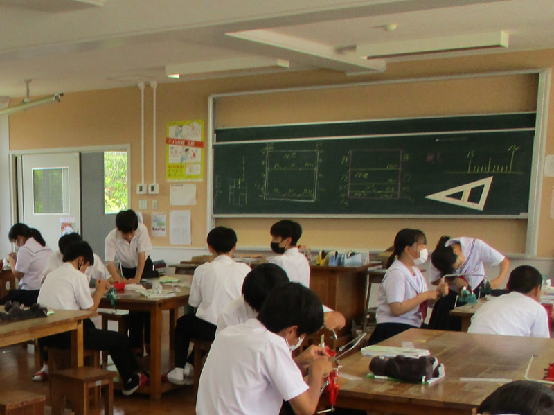 技術科の授業の様子です。