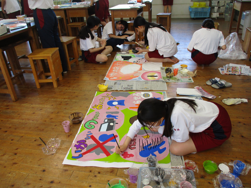 大型紙芝居の完成間近!