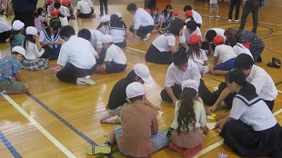 中学校3年生と小学校1年生の交流会がありました