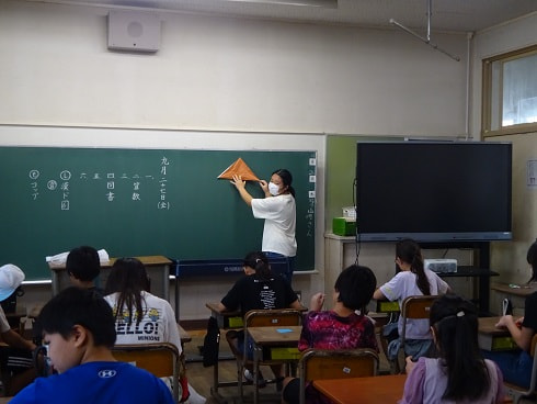 折り鶴に祈りを・・・(平和学習)